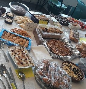 Foto de especialidades culinarias preparadas por estudiantes