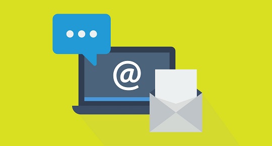 dessin d'un ordinateur et d'un courrier