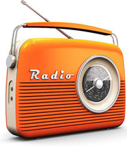 Photo d'un poste de radio portatif de couleur orange style année 70